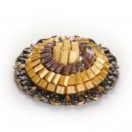 صينية اسود مزخرف مع شوكولاتة بلجيكية مغلف صينية اسود مزخرف مع شوكولاتة بلجيكية مغلف